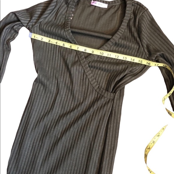 Blue Blush Gray Ribbed long sleeve mini body on dress size small - Picture 8 of 8